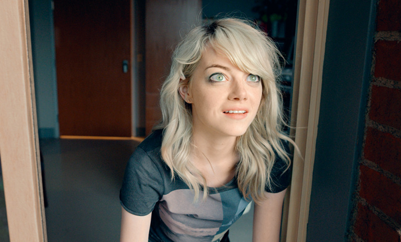 В оскароносном «Бердмэне» она сыграла дочку главного героя, которая только что вышла из реабилитационной клиники