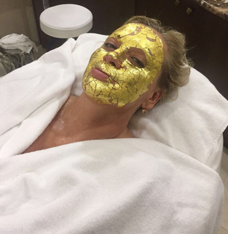 Наталия Гулькина сначала не верила в чудодейственность масок из золота