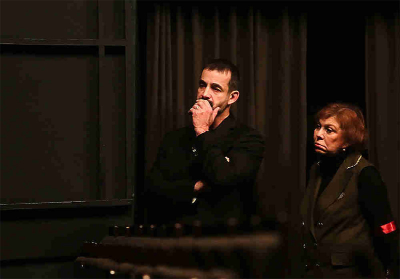 Дмитрий Певцов на прощании с Леонидом Броневым