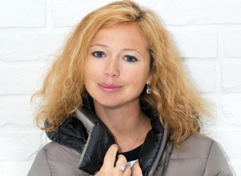 Елена Захарова