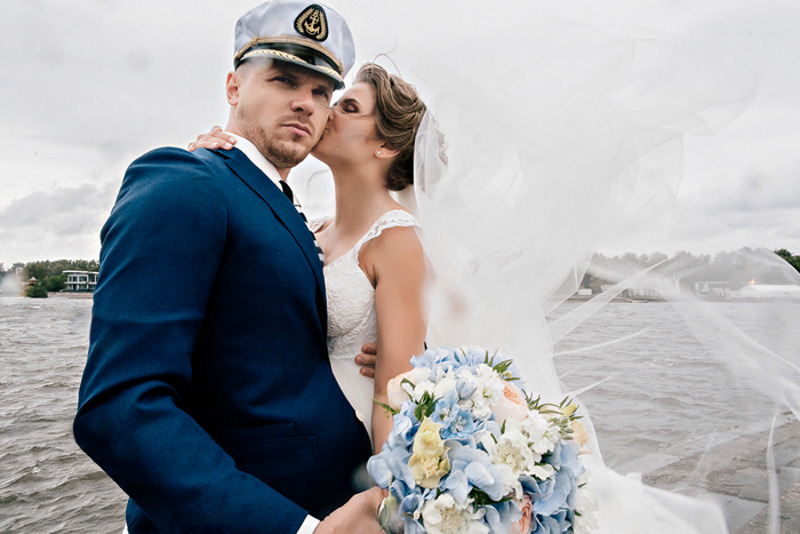 "Уже на первом свидании я почувствовала, что выйду за него замуж. было очевидно: передо мной настоящий мужчина"