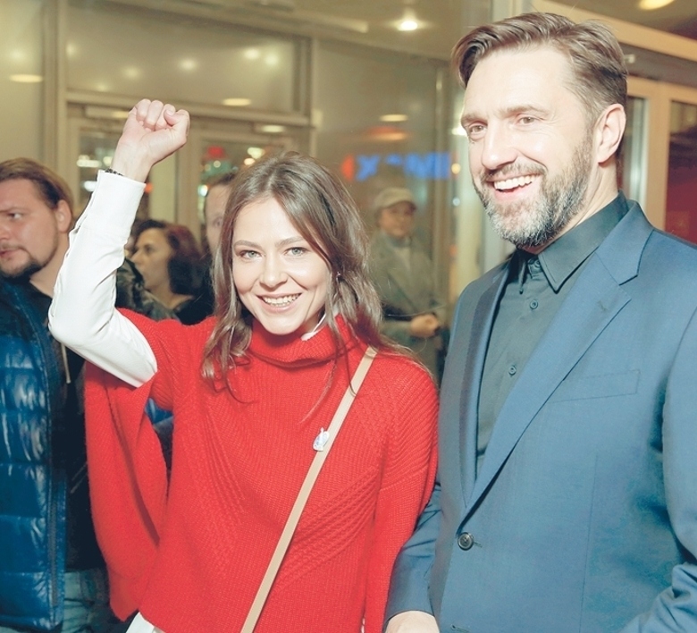 ЕЛЕНА ЛЯДОВА И ВЛАДИМИР ВДОВИЧЕНКОВ