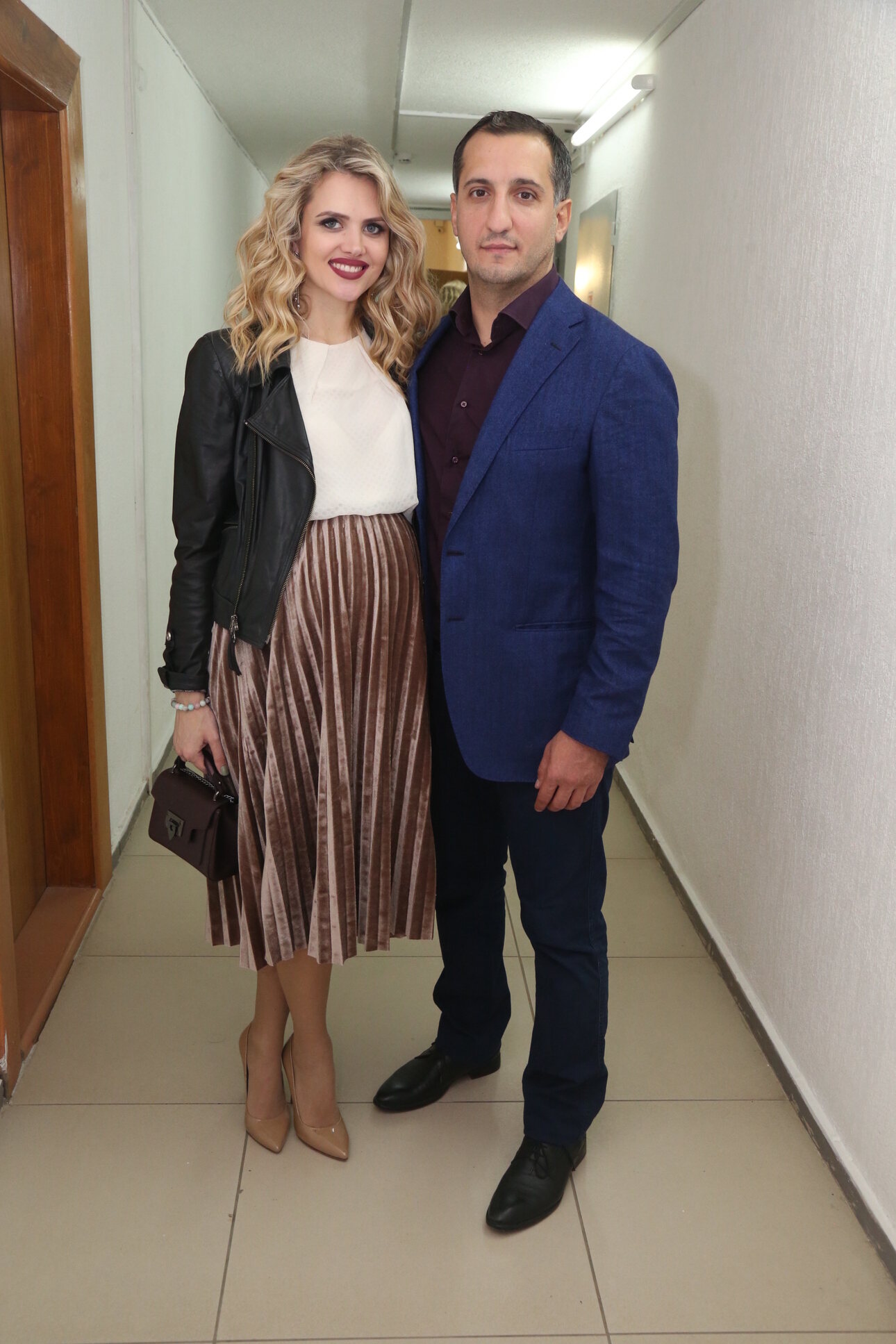 Арарат Кещян вывез беременную жену в Тулу