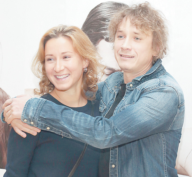 Два года назад Александр и его супруга Мария стали родителями сына, которого назвали Мирославом