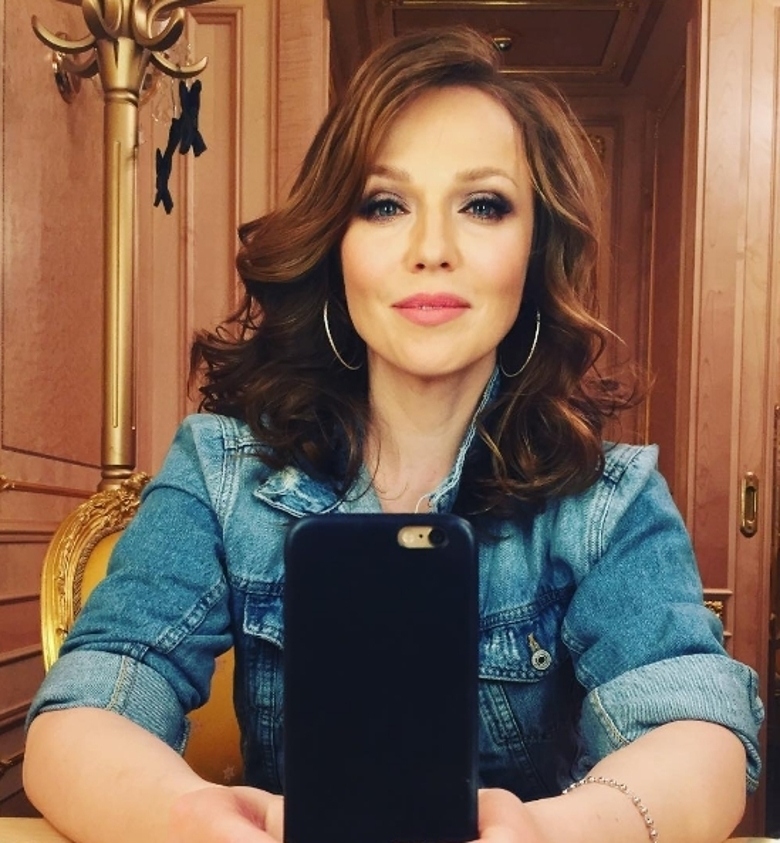 Альбина Джанабаева