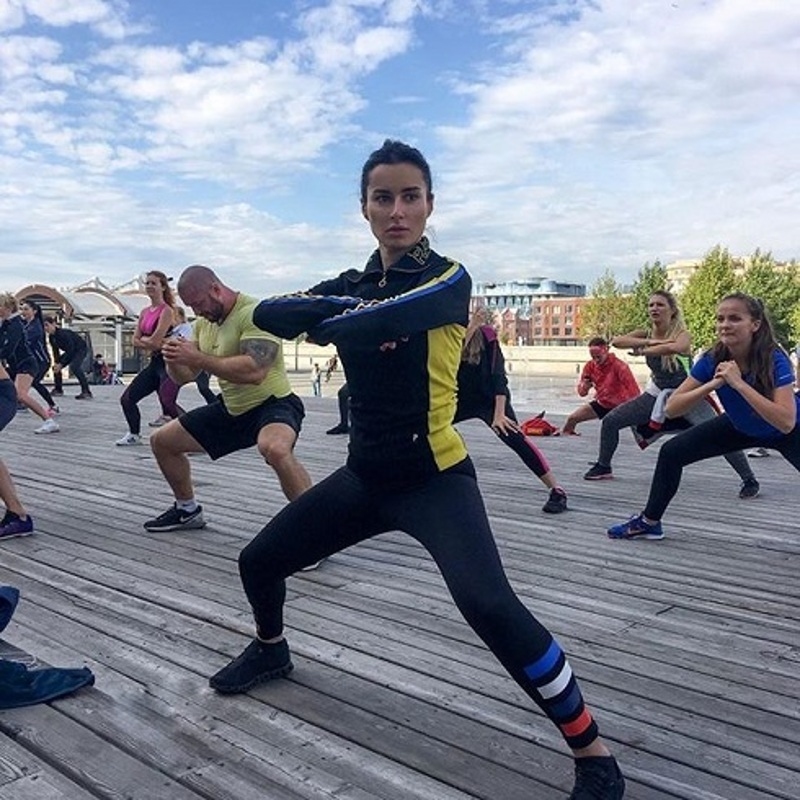 Ведущая ежедневно занимается спортом