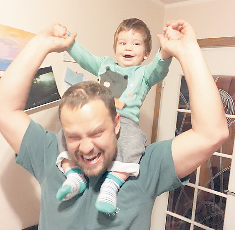 После рождения Сандрика, третьего сына, Кирилл признается, что мечтает о дочке