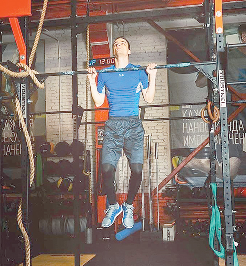«Я люблю отжиматься и подтягиваться. Постоять пару минут в планке тоже всегда приятно»