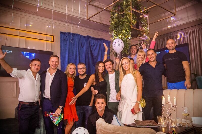 Друзья футболиста устроили ему сюрприз