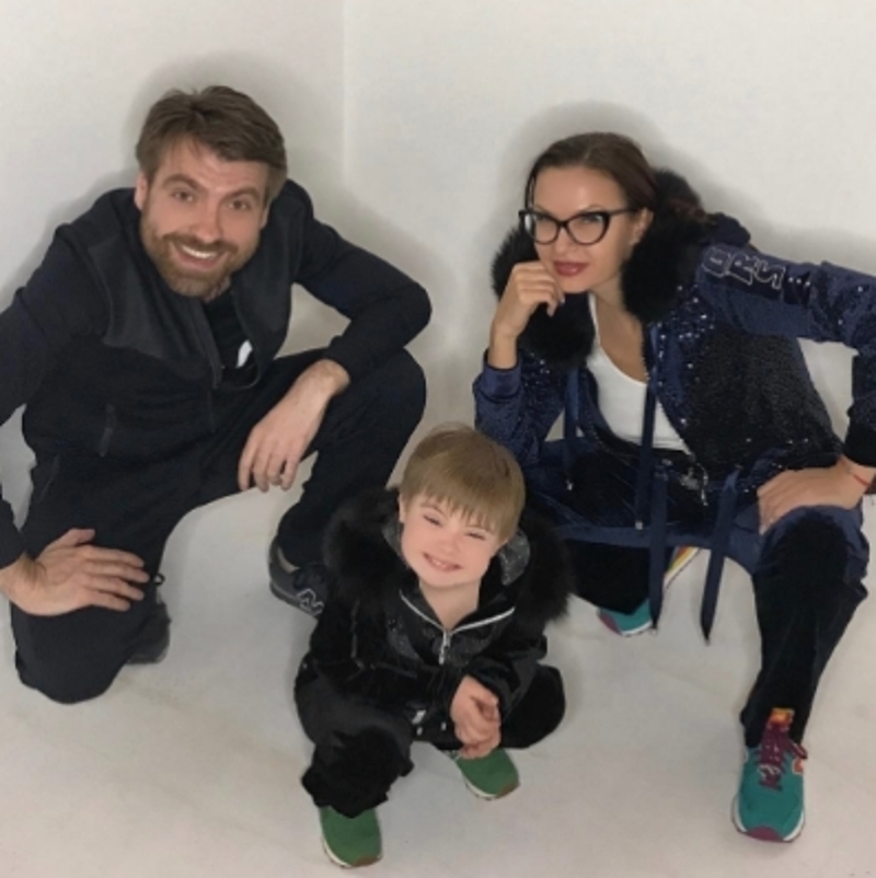 Эвелина Бледанс и Александр Семин с сыном Семеном