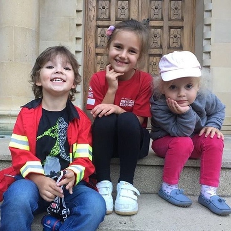 И дети, и внучка Пугачевой прекрасно ладят