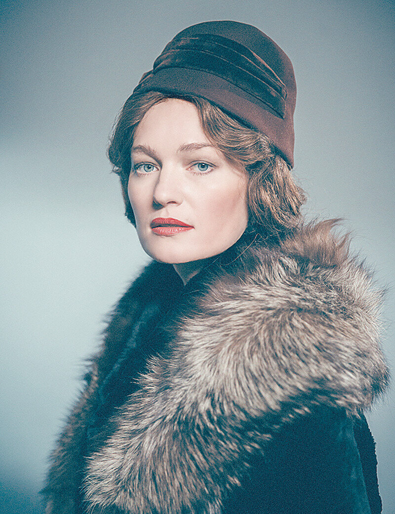 Образ королевы преступного мира Людмилы Карцер создавался специально под актрису Викторию Толстоганову