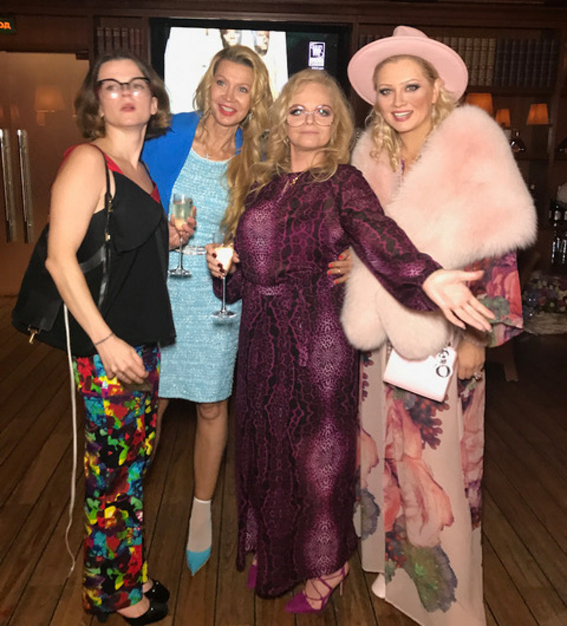 Лариса Долина отметила юбилей в узком кругу друзей