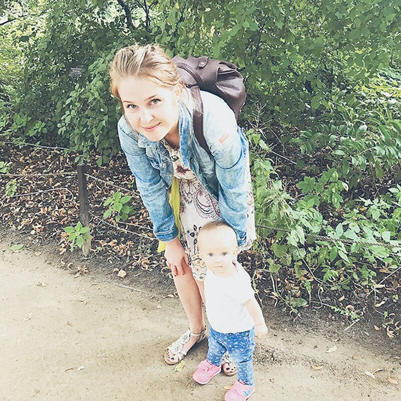 Кире, дочери Павла и Влады, чуть больше года, но родители уже думают о спортивной секции для малышки