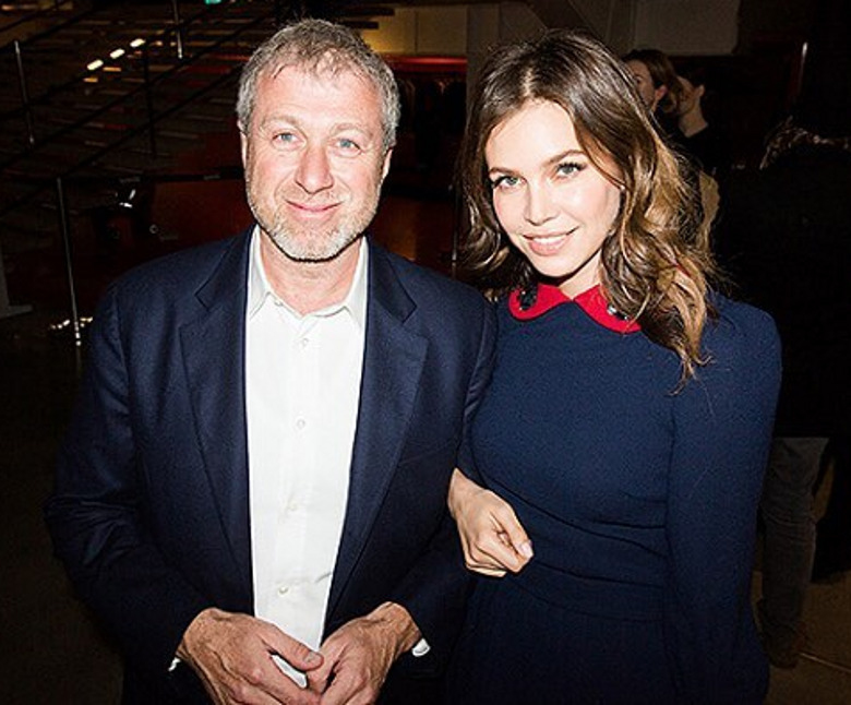 РОМАН АБРАМОВИЧ И ДАША ЖУКОВА