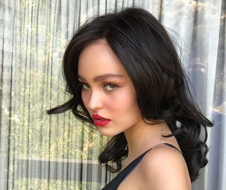 Лили-Роуз Депп