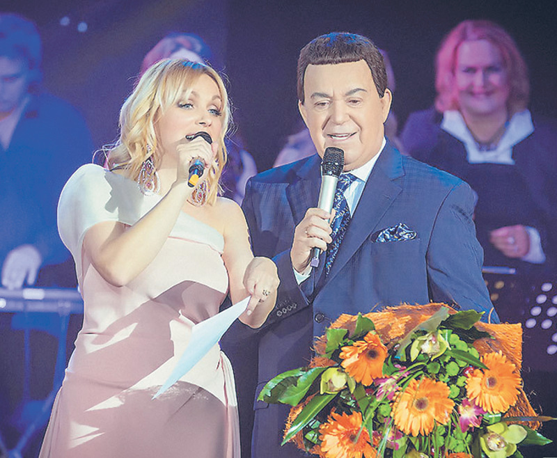 Во время учебы в Гнесинке одним из наставников певицы был сам Иосиф Кобзон