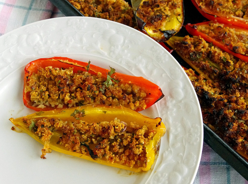 Перец можно нафаршировать мясным фаршем...