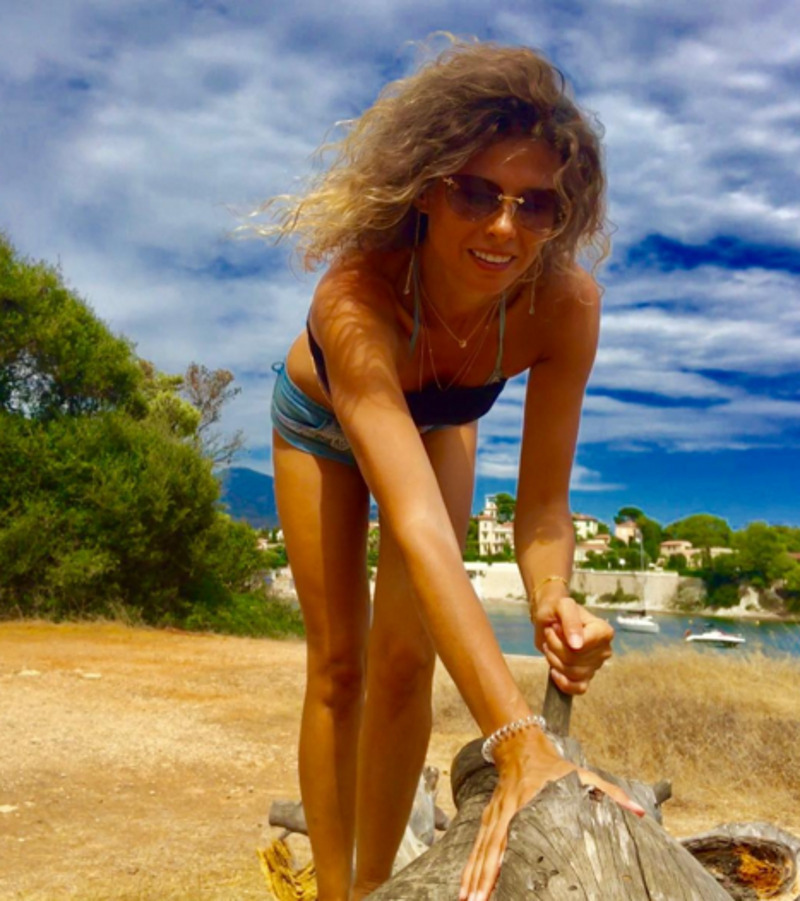 Для Юлии Гришиной отдых ассоциируется с теплой страной