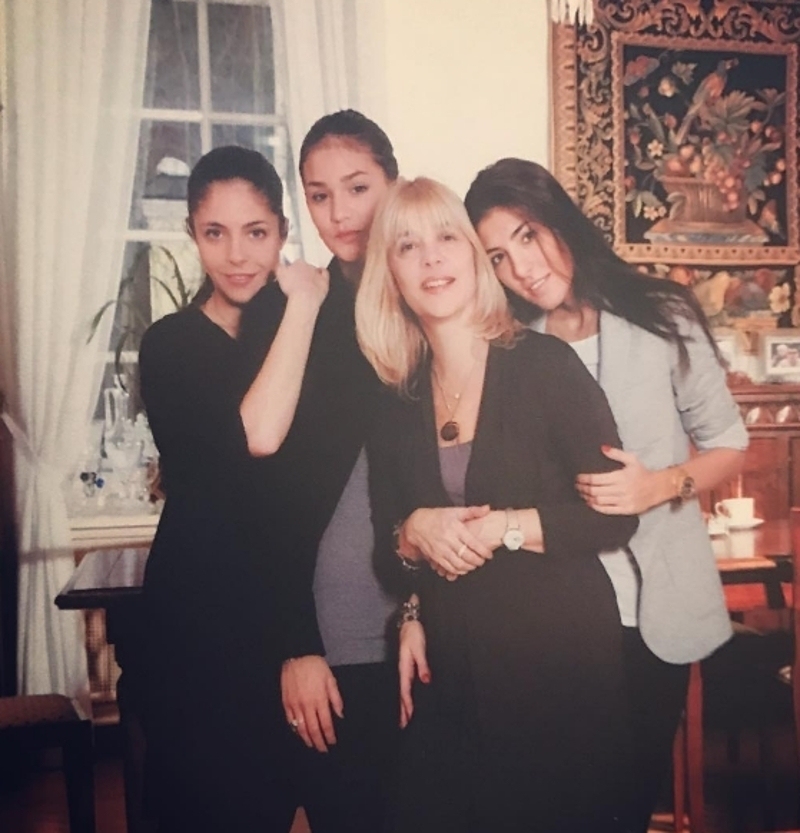 Старшая дочь Глаголевой поделилась архивным фото