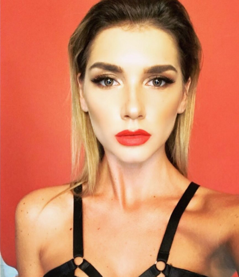 Миша Романова