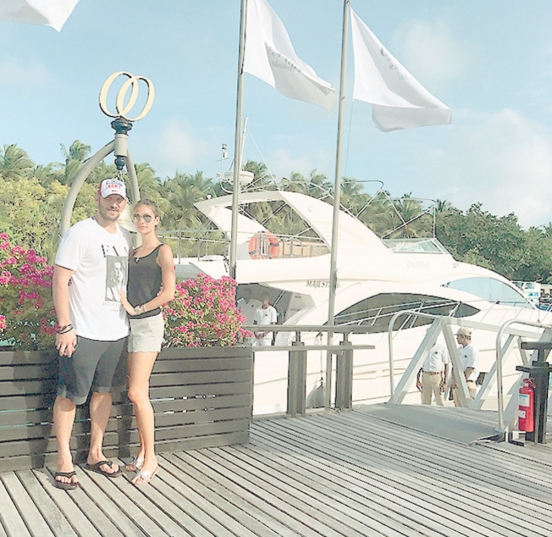 Александр Овечкин и Настасья Шубская на Мальдивах