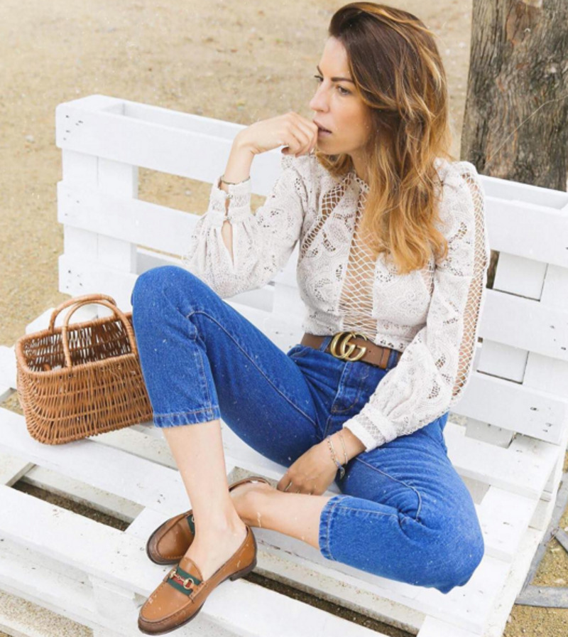 Выбирайте модели синего цвета длиной 7/8