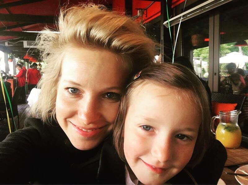 Дети Марии научили ее "правильно" отдыхать