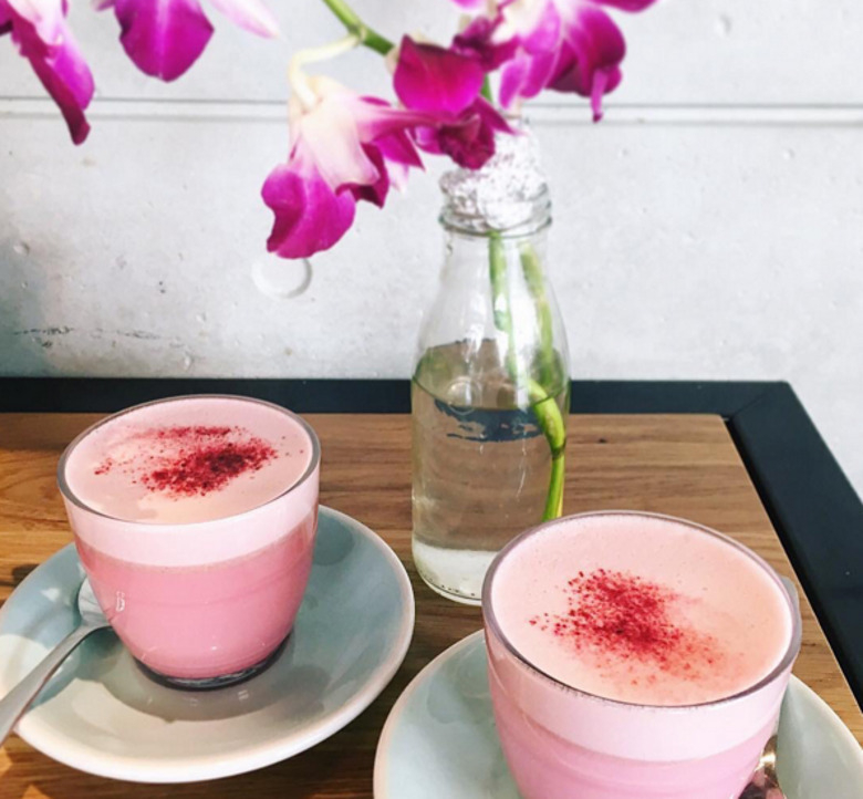 Розовый латте становится все популярнее
