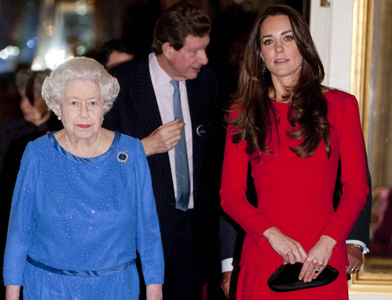 Елизавета II и Кейт Миддлтон