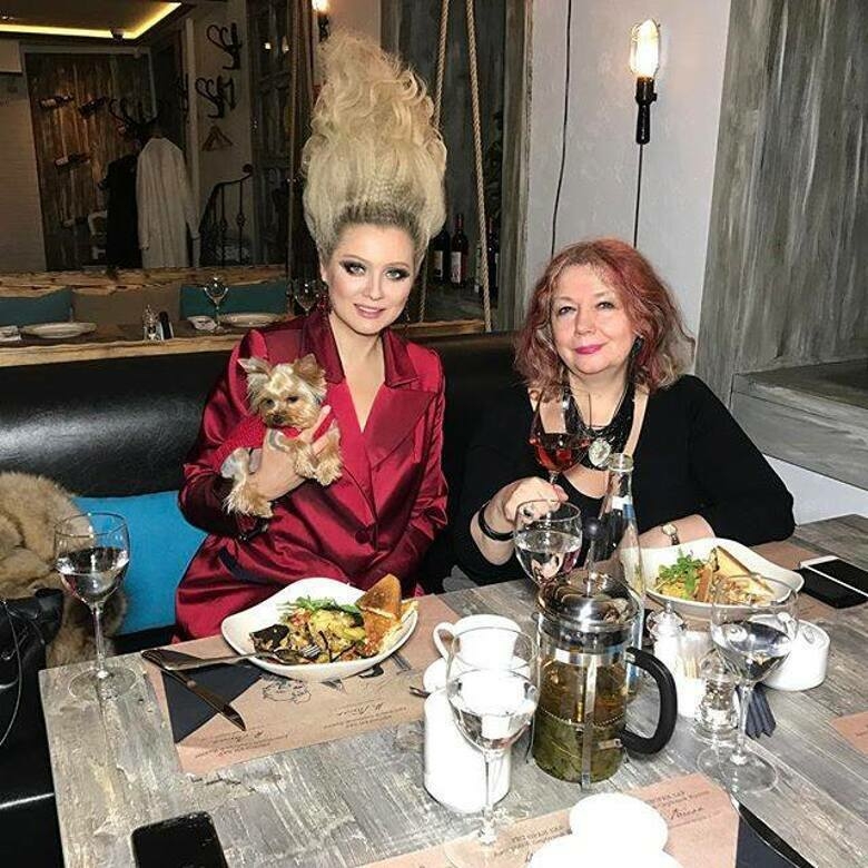 Лена Ленина и Маша Арбатова