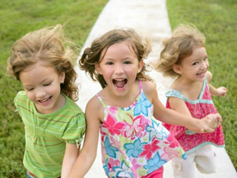 Травмы, отравления, вши: как защитить ребенка летом