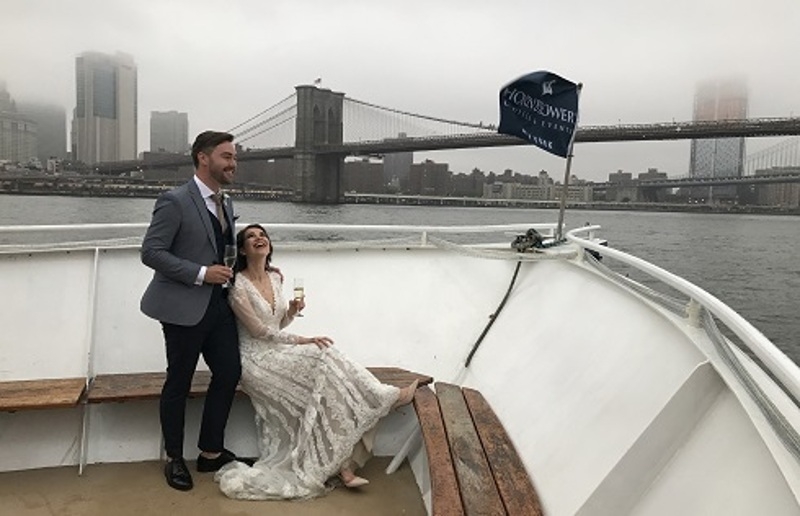 Нью-Йорк стал городом любви для новобрачных