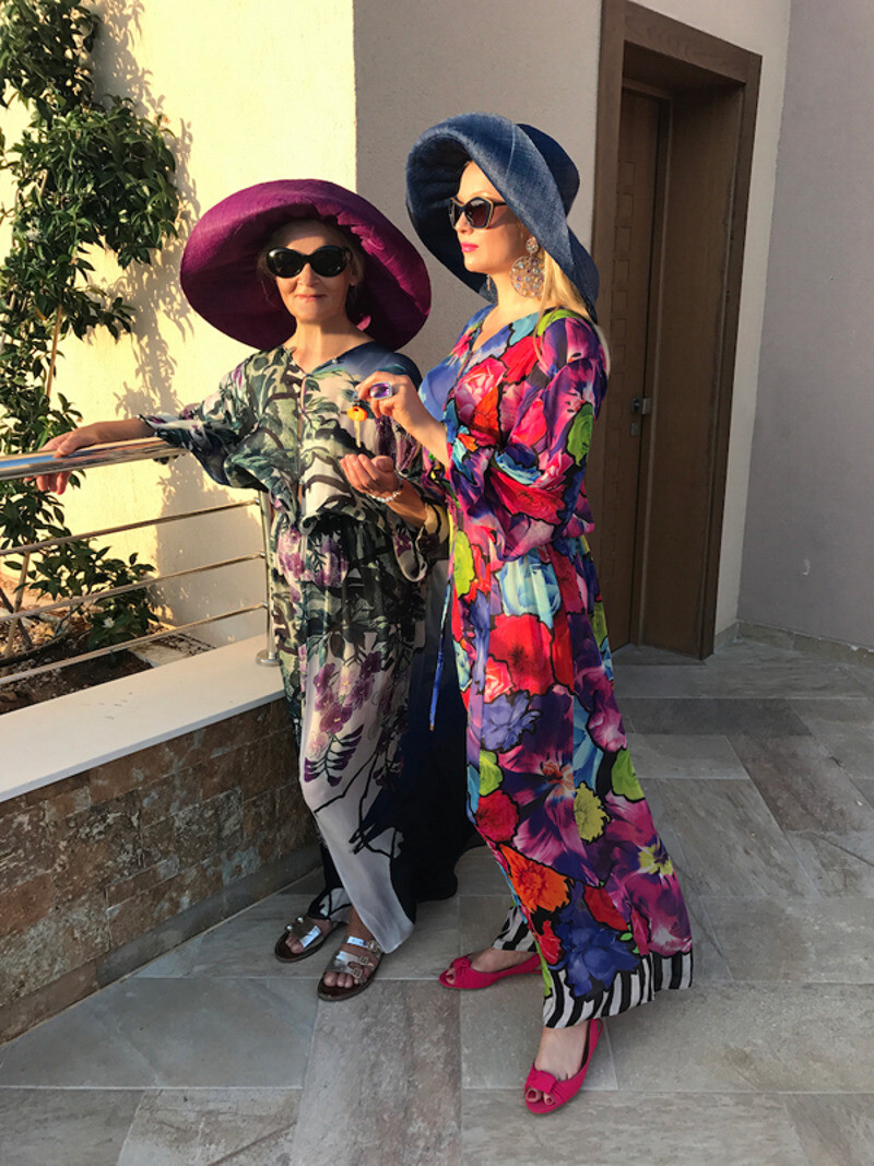 Сначала Лена Ленина подарила маме дом в ближнем Подмосковье