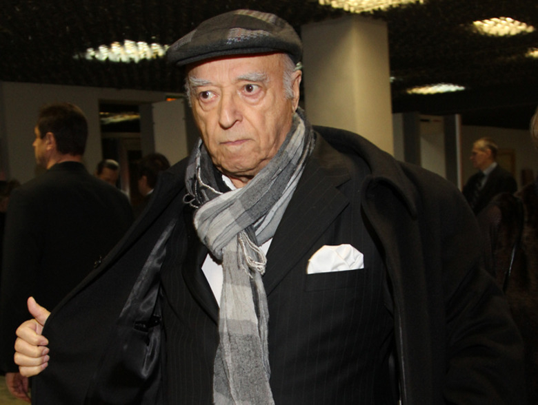 Владимир Этуш