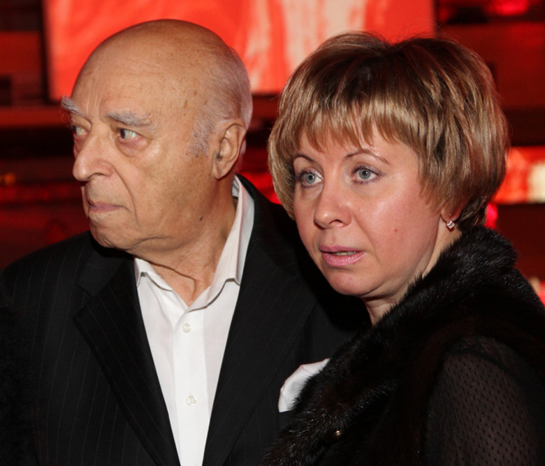 Владимир Этуш с женой