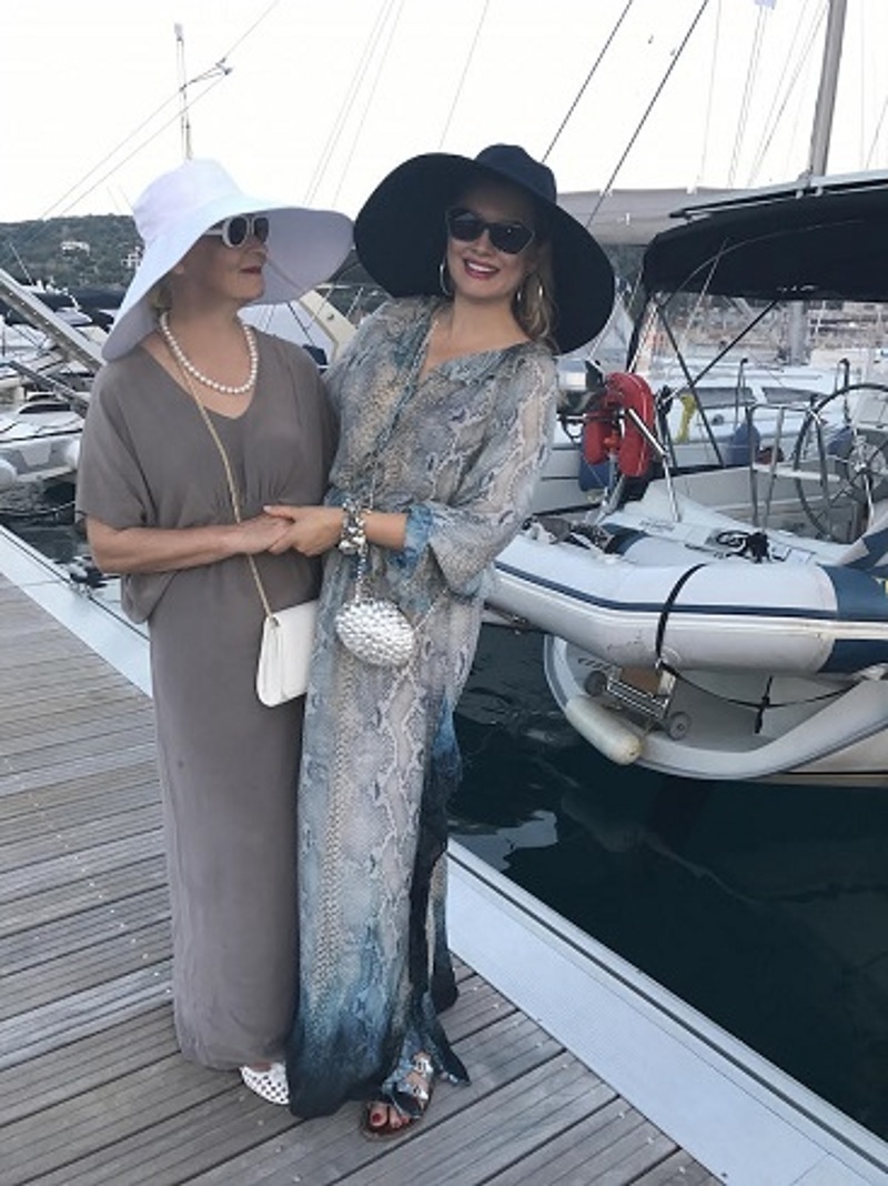 Гуляют по набережным