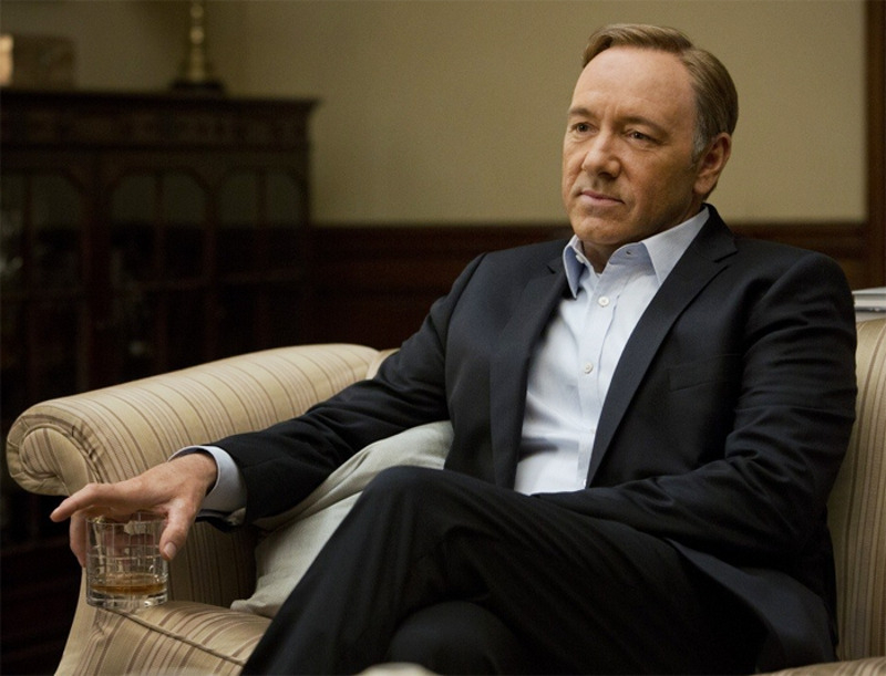 Кевин Спейси на вопрос, в какой бы профессии он еще хотел бы себя попробовать, уверенно отвечает: «В политике»