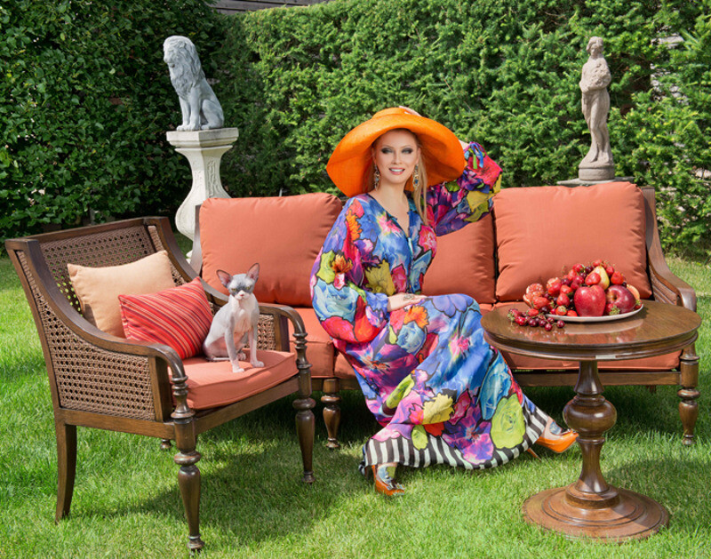 Мандариновый лучше использовать в аксессуарах