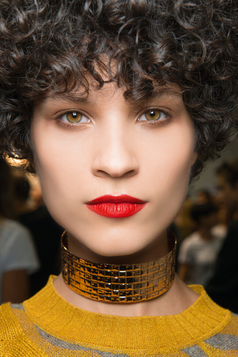 Оттенки кораллового сейчас очень актуальны