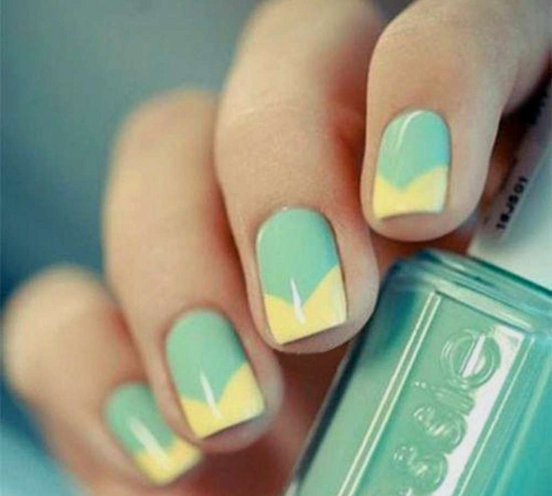 Новый французский маникюр