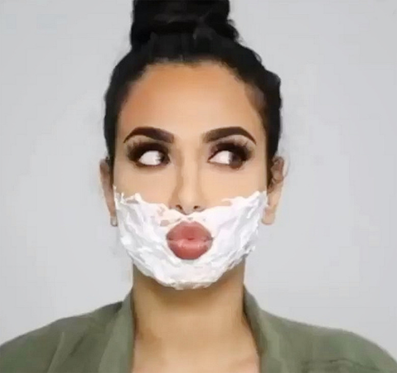 Зачем женщинам брить лицо?