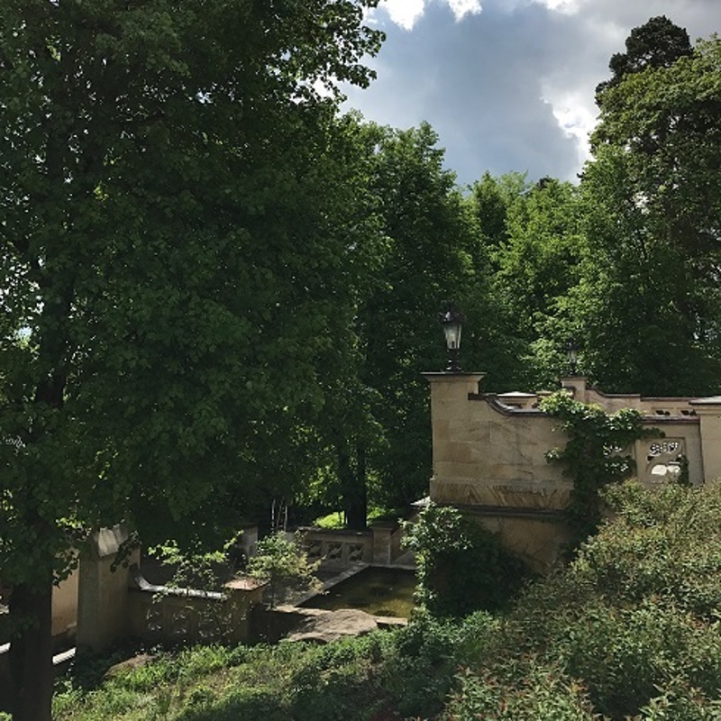 Фолловеры назвали замок "королевским"