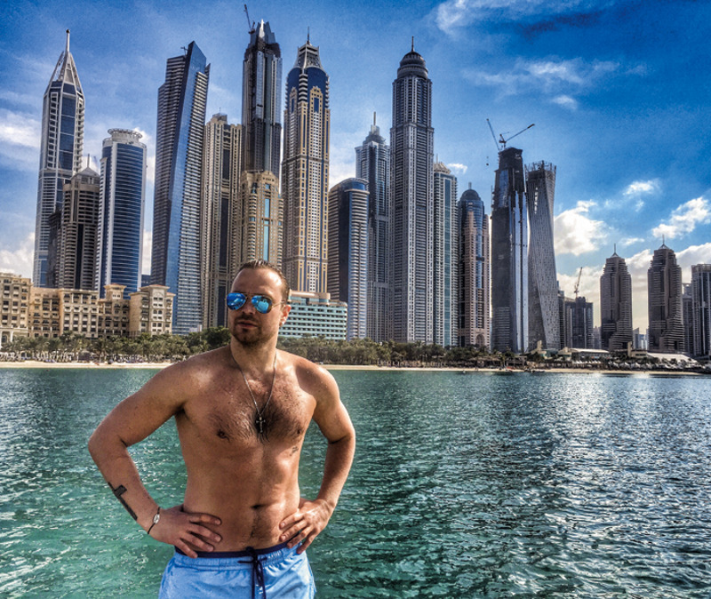 Алексей старается поддерживать прекрасную физическую форму