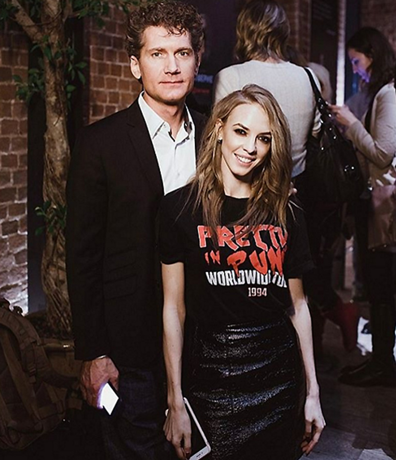 СМИ писали о скорой свадьбе с Надеждой Сысоевой, но пара предпочитает не забегать вперед