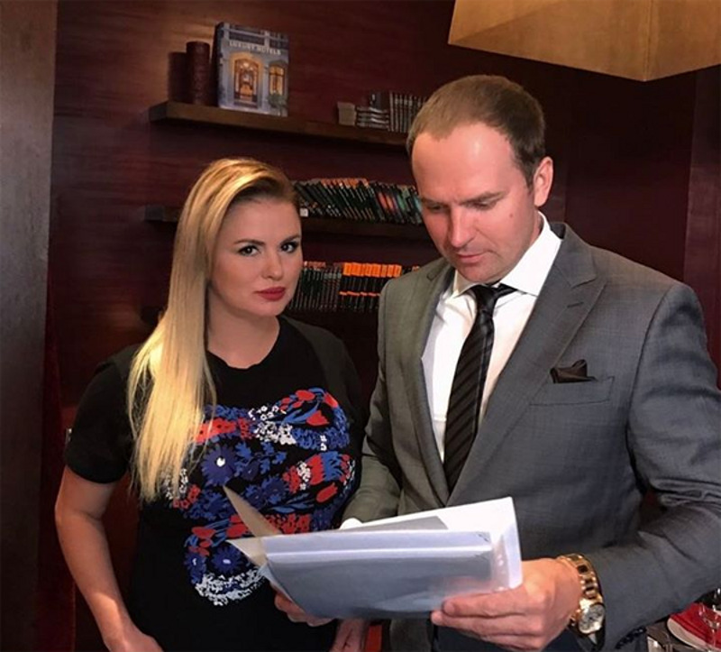 Семенович и ее адвокат Сергей Жорин