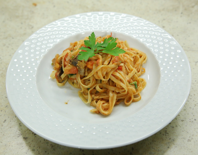 Феттуччине с курицей и грибами от Елизаветы Боярской