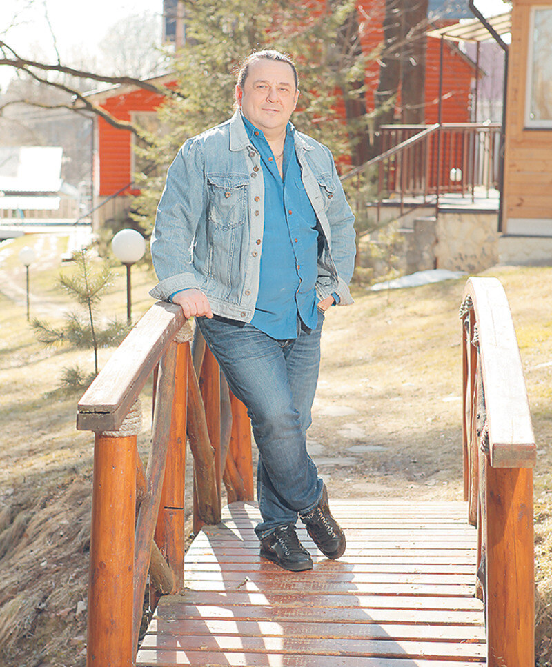 Свой загородный рай Игорь и его супруга придумали без посторонней помощи