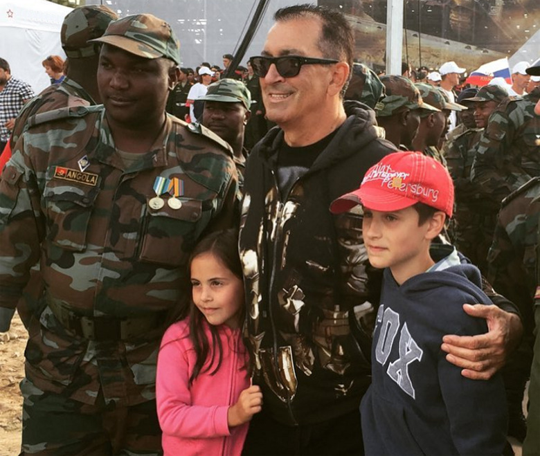 Александр Буйнов собирается отдать внука Сашу в Суворовское училище