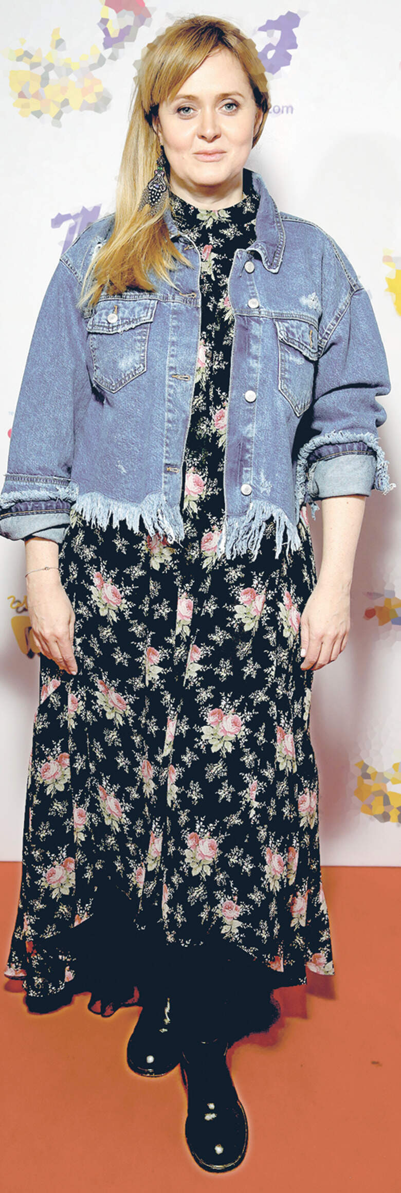 Анна Михалкова выбрала наряд в стиле восьмидесятых